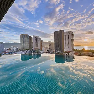 Del Luna Boutique 4* ダナン市